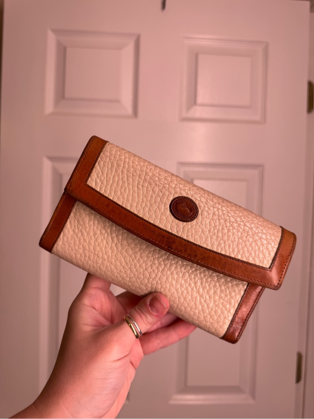Vintage Authentic Dooney and Bourke Cream Leather Wallet